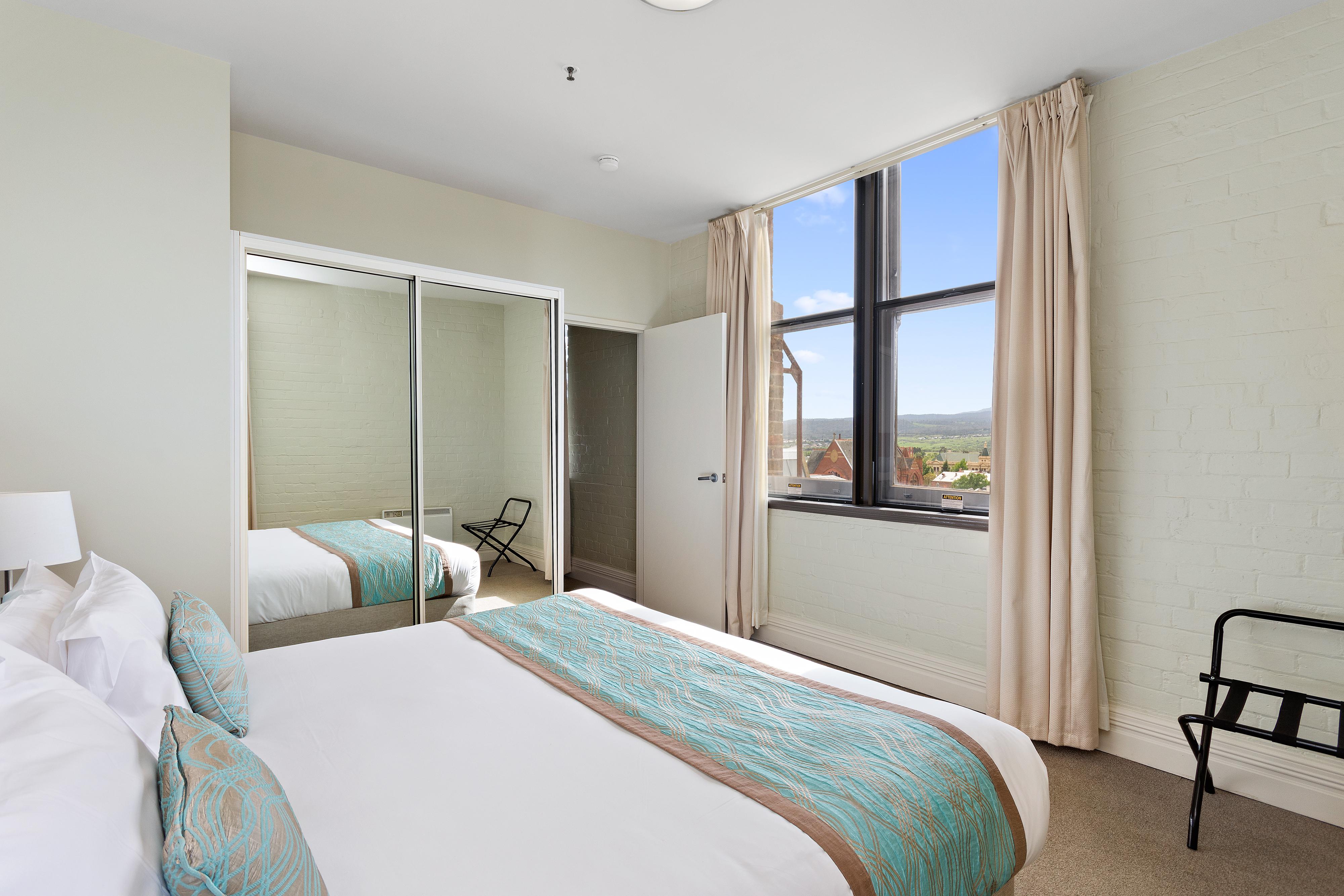 Launceston Central Apartment Hotel Official Екстериор снимка
