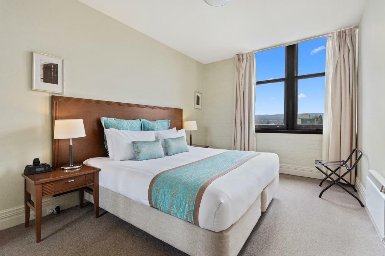 Launceston Central Apartment Hotel Official Екстериор снимка